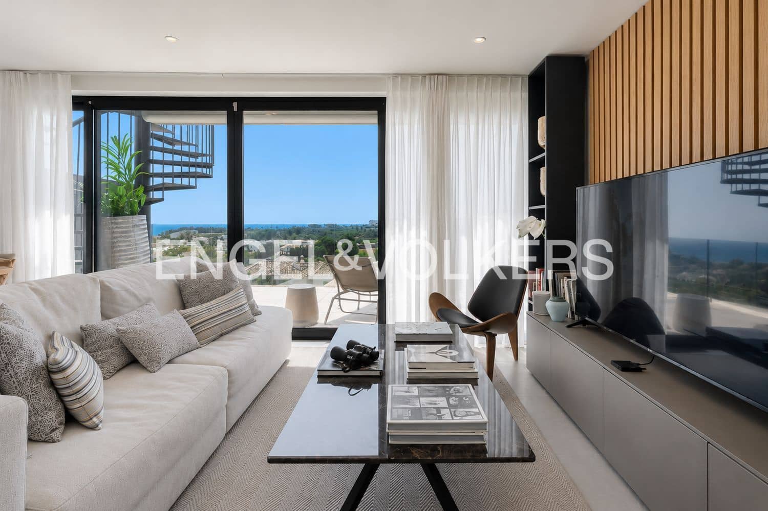 Apartamento de 3 habitaciones en New Golden Mile en venta con piscina garaje - 749.000 € (Ref: 9824532)