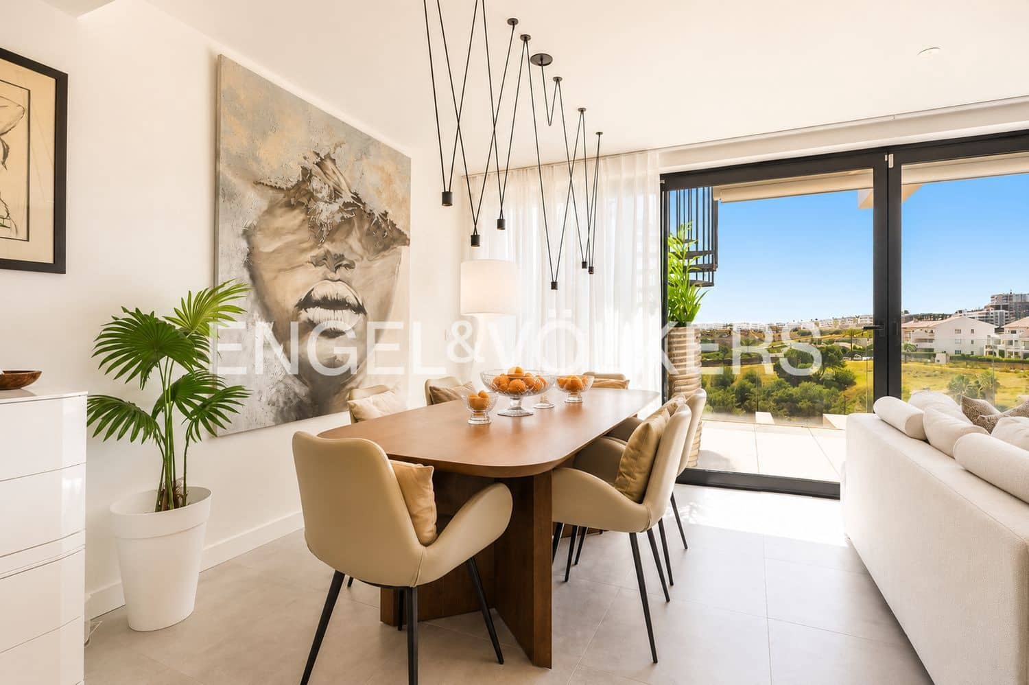Apartamento de 3 habitaciones en New Golden Mile en venta con piscina garaje - 749.000 € (Ref: 9824532)