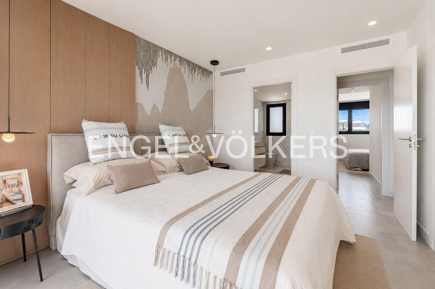 Apartamento de 3 habitaciones en New Golden Mile en venta con piscina garaje - 749.000 € (Ref: 9824532)