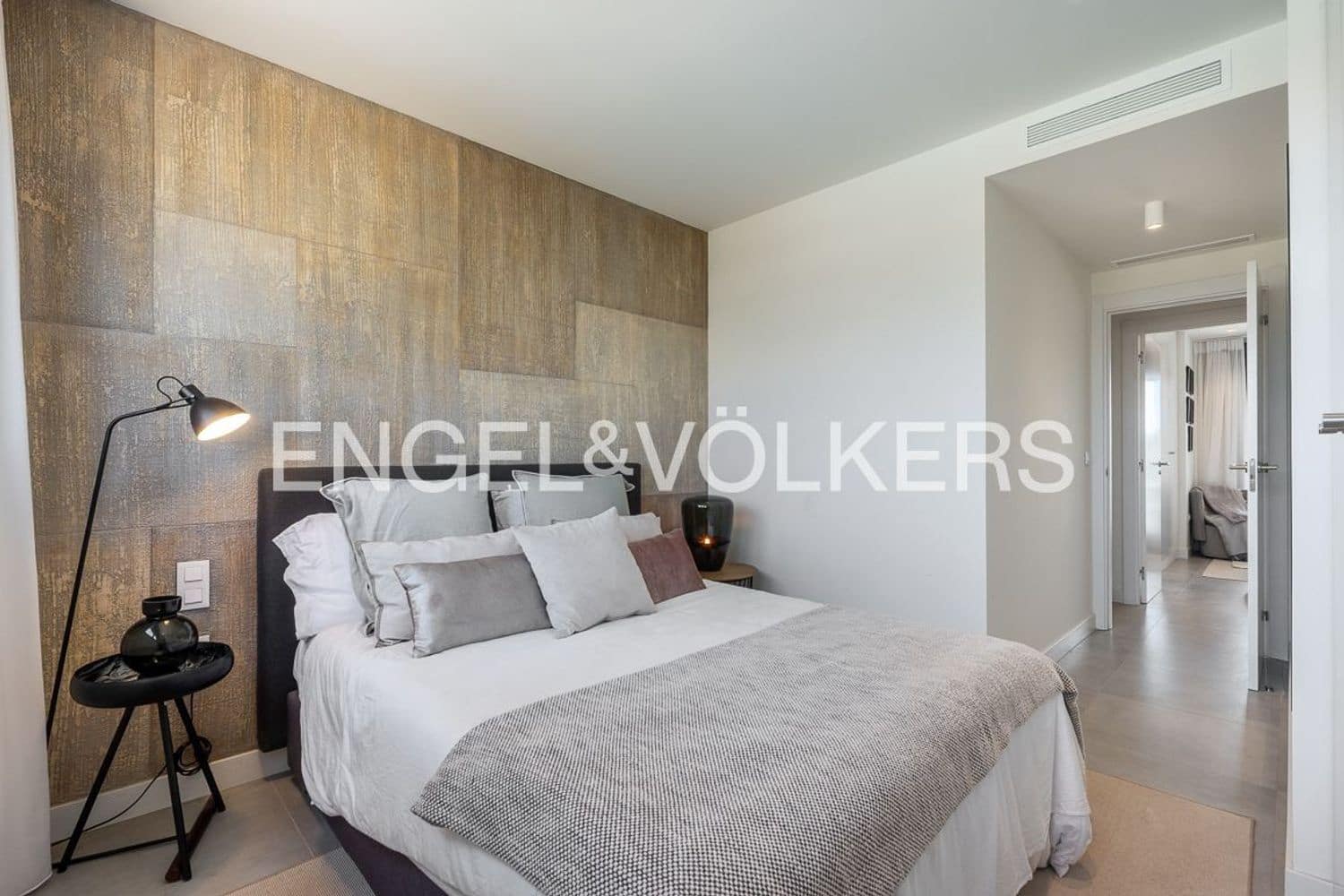 Apartamento de 3 habitaciones en New Golden Mile en venta con piscina garaje - 749.000 € (Ref: 9824532)