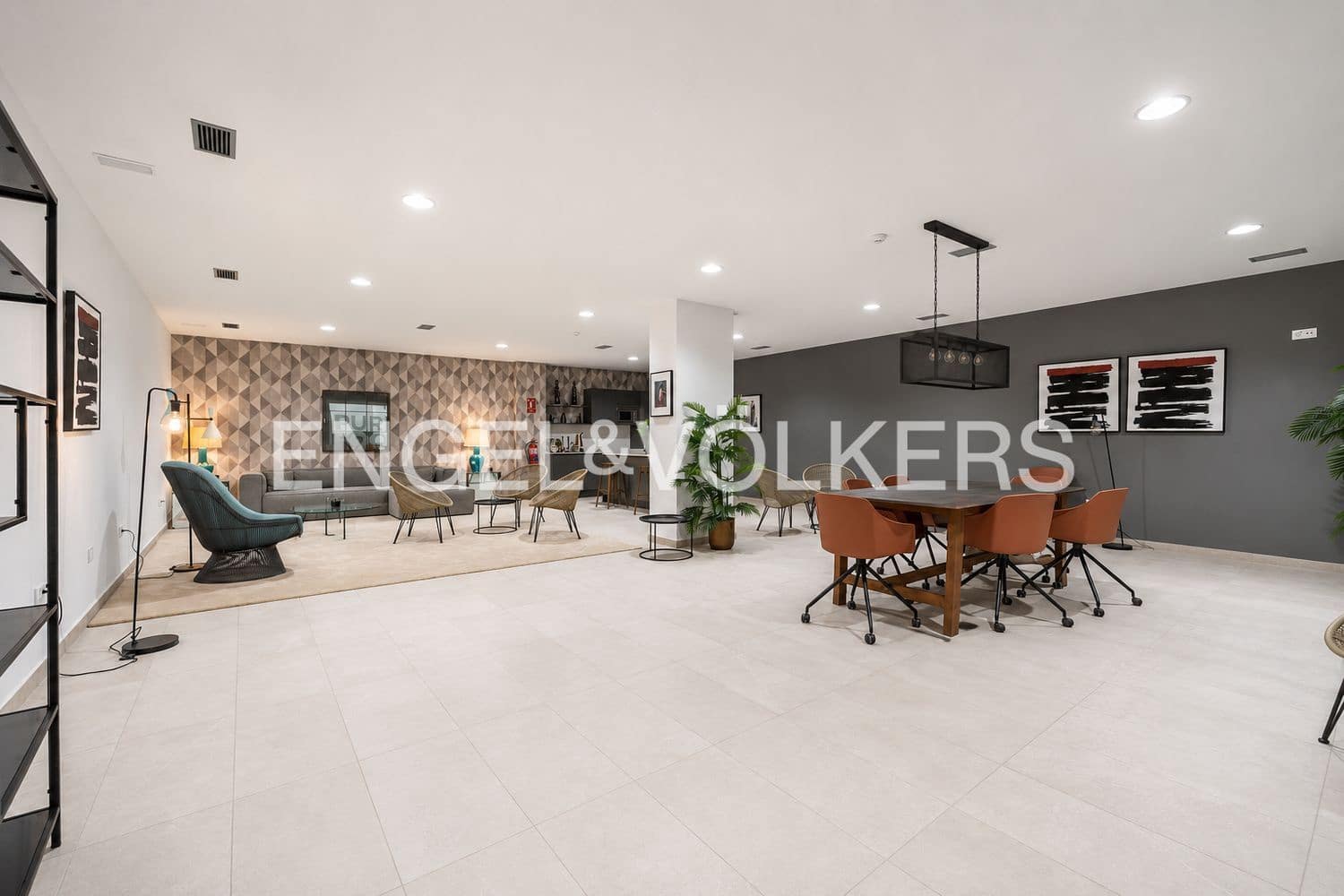 Apartamento de 3 habitaciones en New Golden Mile en venta con piscina garaje - 749.000 € (Ref: 9824532)