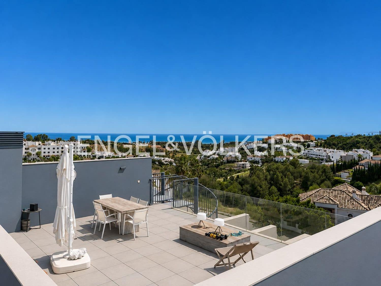 Apartamento de 3 habitaciones en New Golden Mile en venta con piscina garaje - 749.000 € (Ref: 9824532)