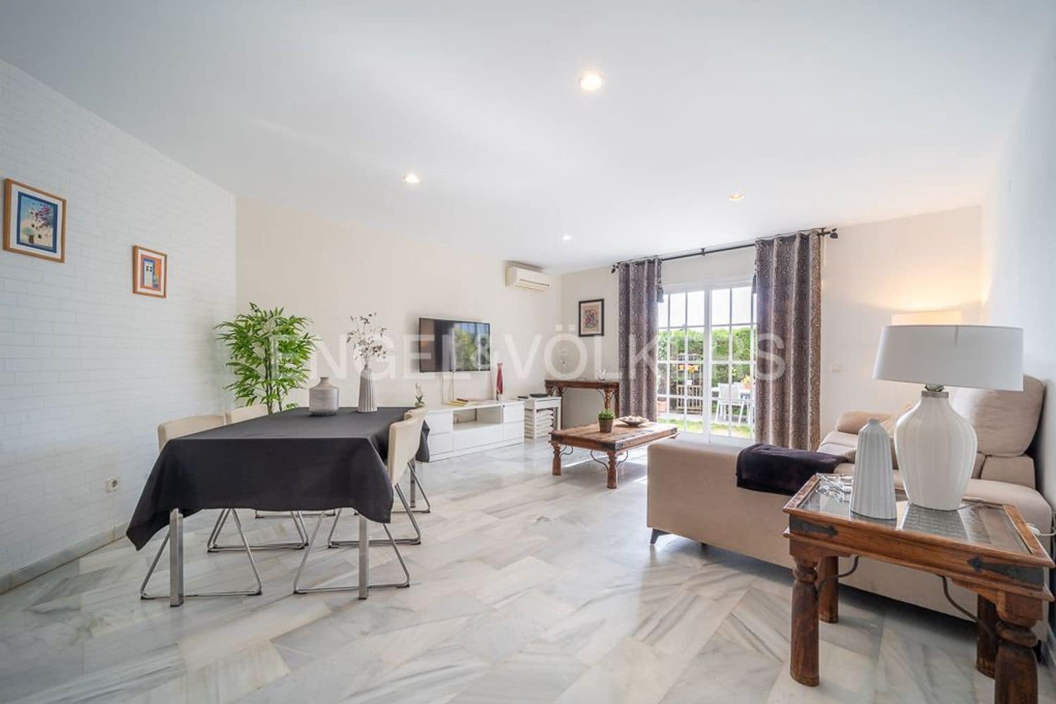 3 sovrum Hus till salu i New Golden Mile med pool garage - 595 000 € (Ref: 9824533)