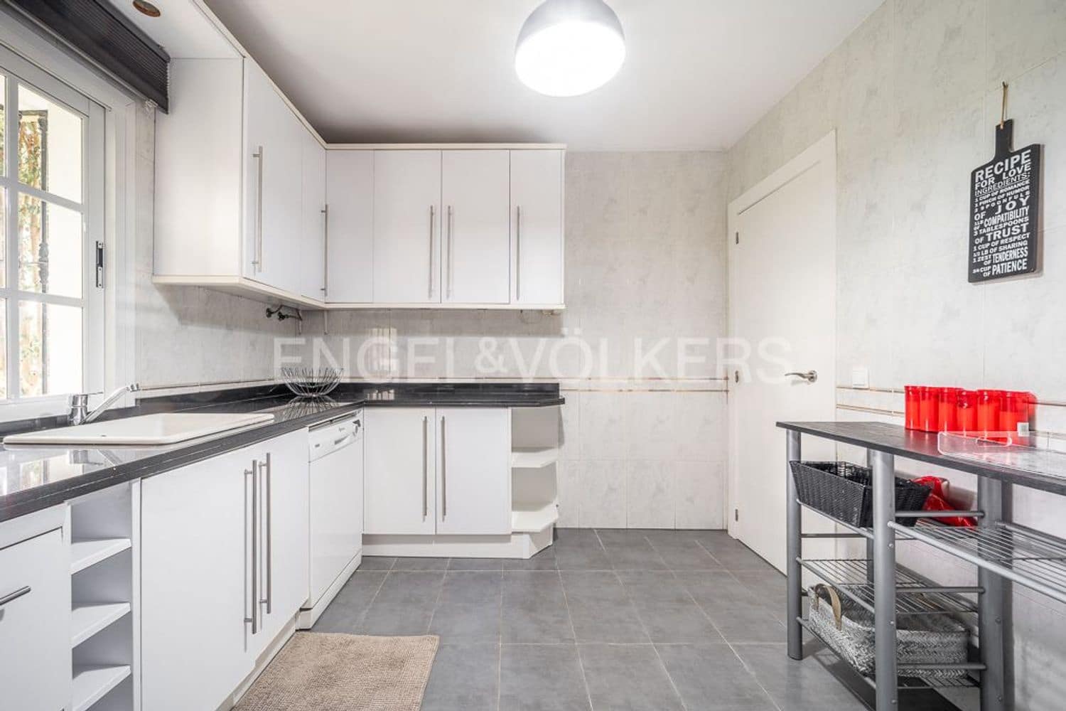 3 sovrum Hus till salu i New Golden Mile med pool garage - 595 000 € (Ref: 9824533)