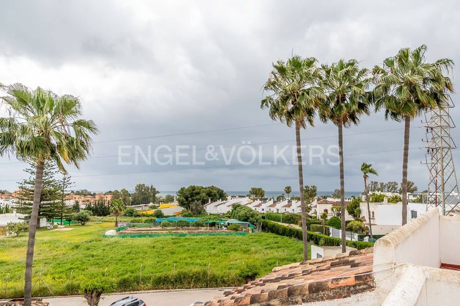 3 sovrum Hus till salu i New Golden Mile med pool garage - 595 000 € (Ref: 9824533)