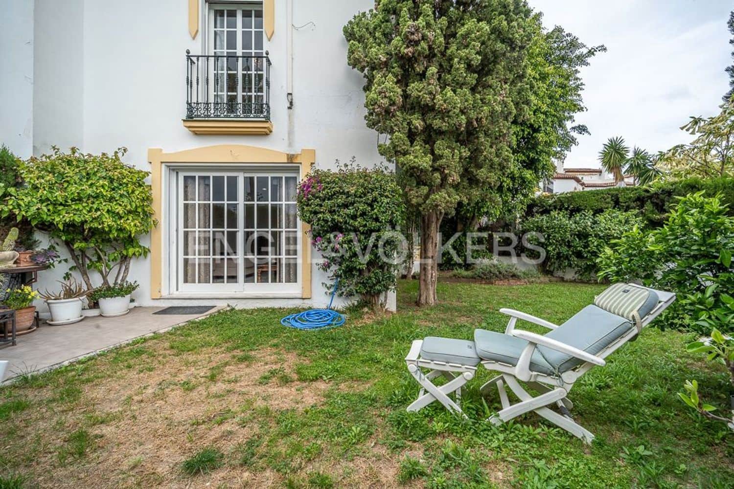 3 sovrum Hus till salu i New Golden Mile med pool garage - 595 000 € (Ref: 9824533)