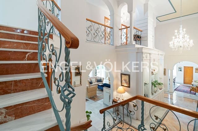 5 makuuhuone Huvila myytävänä paikassa Atalaya-Isdabe, Estepona mukana uima-altaan 
autotalli - 4 300 000 € (Ref: 9824535)
