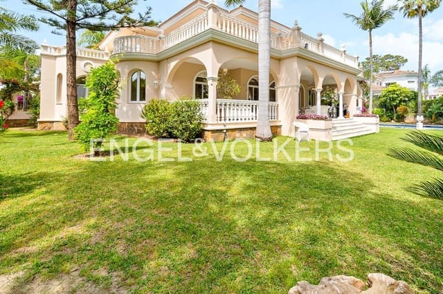 5 makuuhuone Huvila myytävänä paikassa Atalaya-Isdabe, Estepona mukana uima-altaan 
autotalli - 4 300 000 € (Ref: 9824535)