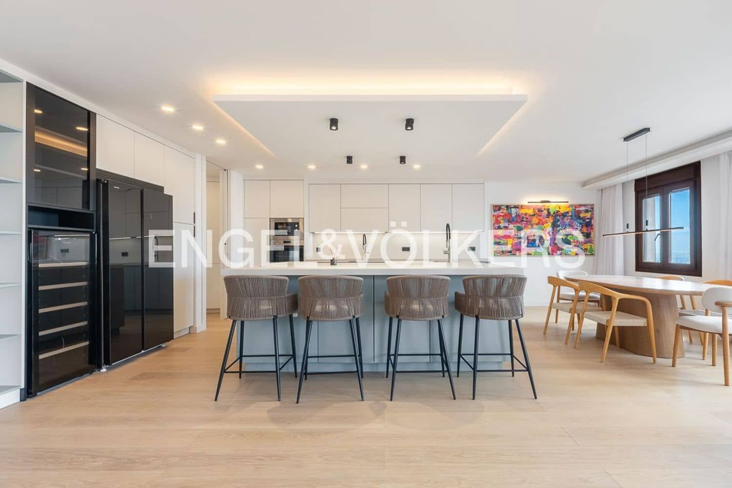 3 soveværelse Lejlighed til salg i Estepona med garage - € 1.999.995 (Ref: 9864080)