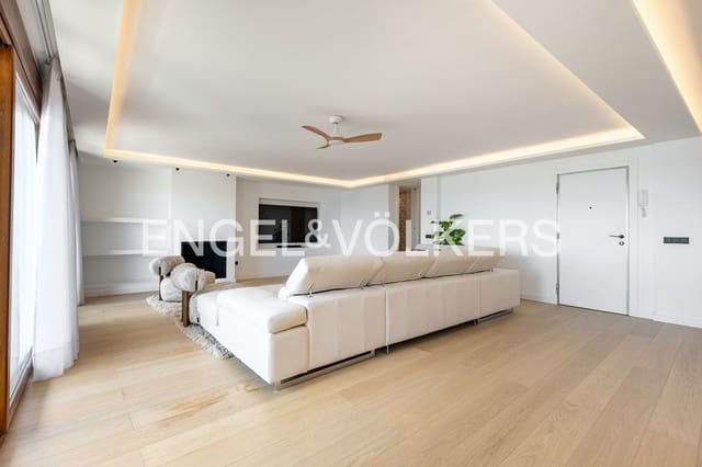 3 soveværelse Lejlighed til salg i Centro, Estepona med garage - € 1.999.995 (Ref: 9864080)