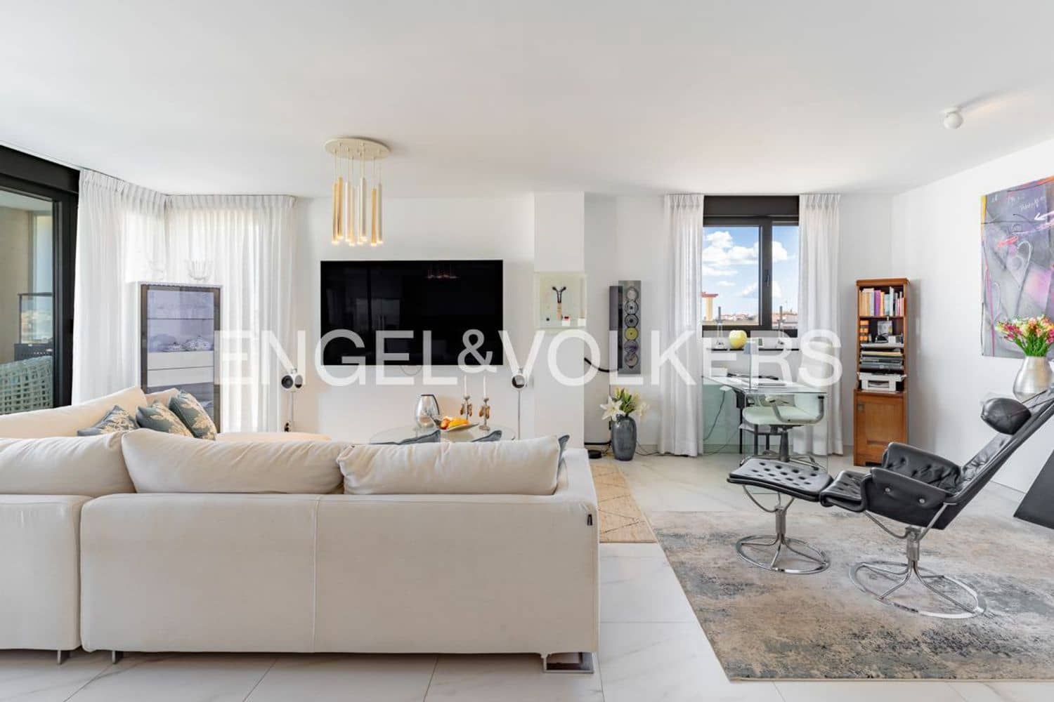 2 chambre Appartement à vendre à Estepona avec piscine garage - 1 499 000 € (Ref: 9864081)