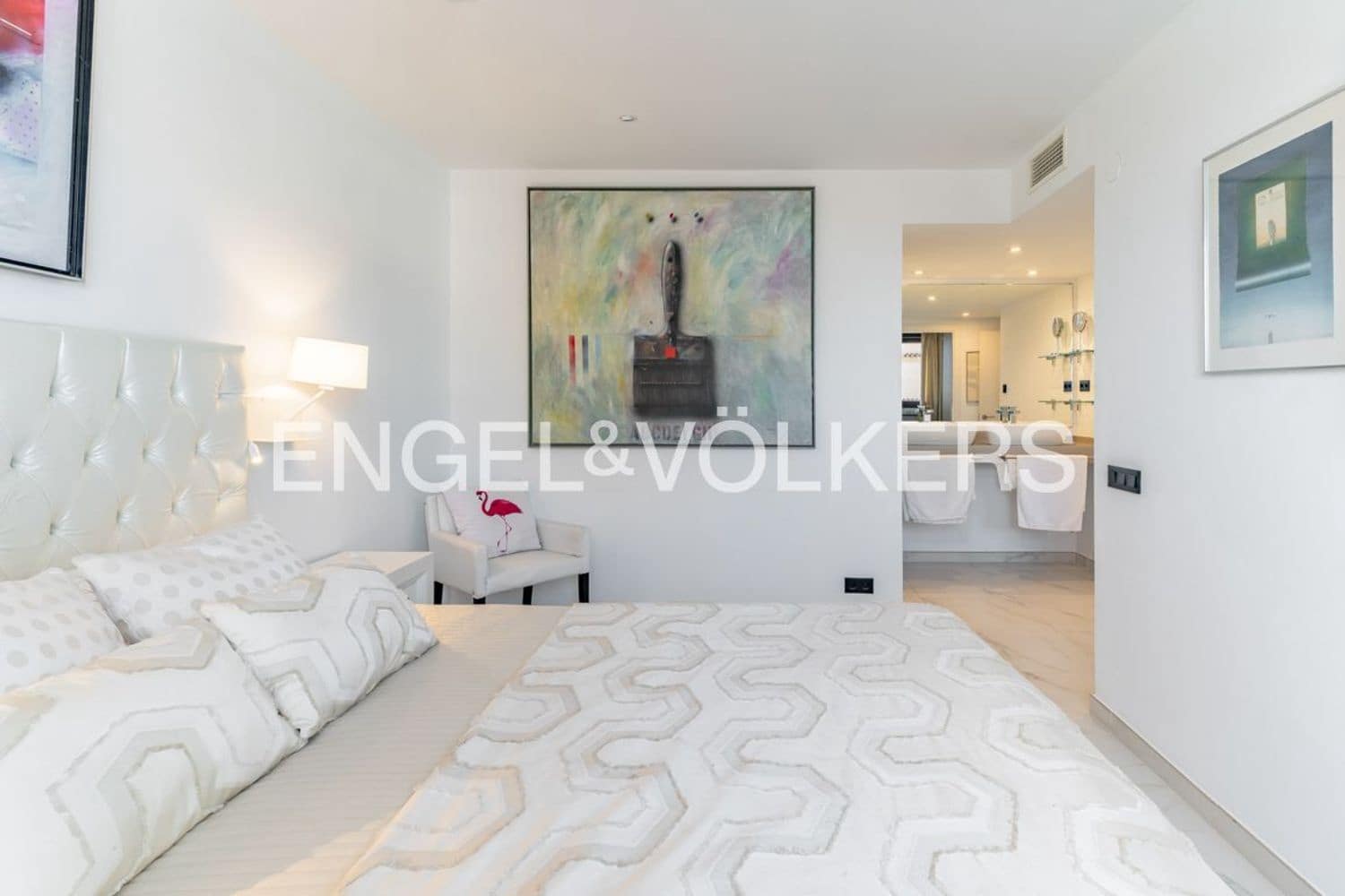 2 chambre Appartement à vendre à Estepona avec piscine garage - 1 499 000 € (Ref: 9864081)