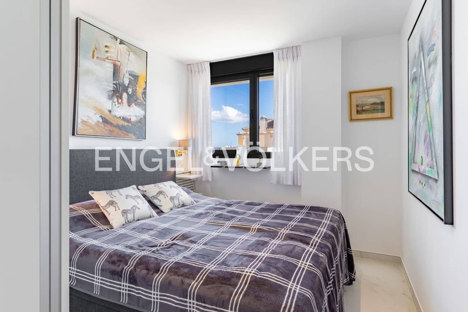 2 chambre Appartement à vendre à Estepona avec piscine garage - 1 499 000 € (Ref: 9864081)