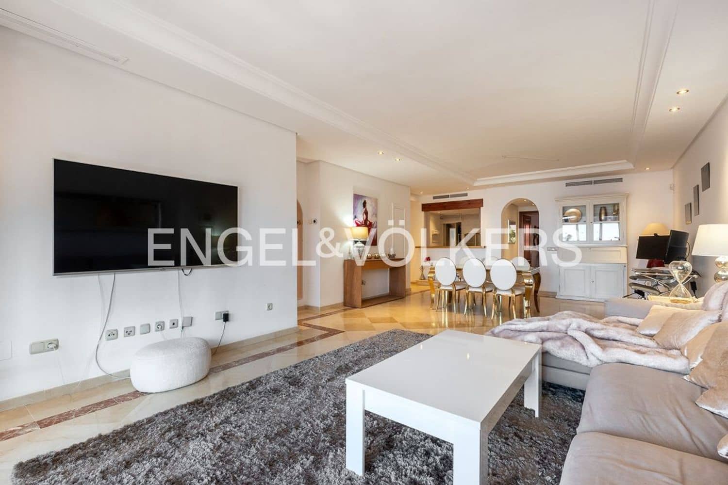 2 bedroom Apartment for sale in Guadalmansa with pool garage - € 1,475,000 (Ref: 9864082)