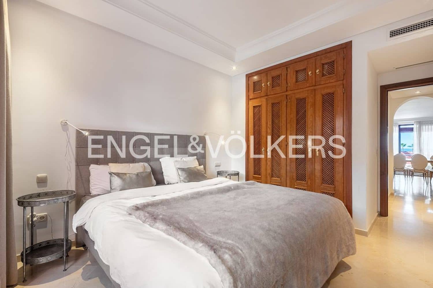2 bedroom Apartment for sale in Guadalmansa with pool garage - € 1,475,000 (Ref: 9864082)