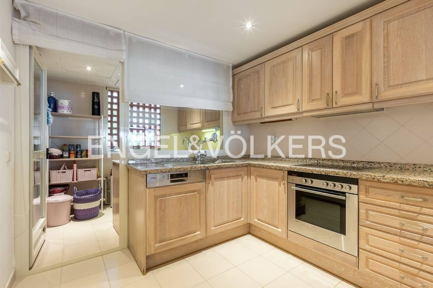 2 bedroom Apartment for sale in Guadalmansa with pool garage - € 1,475,000 (Ref: 9864082)