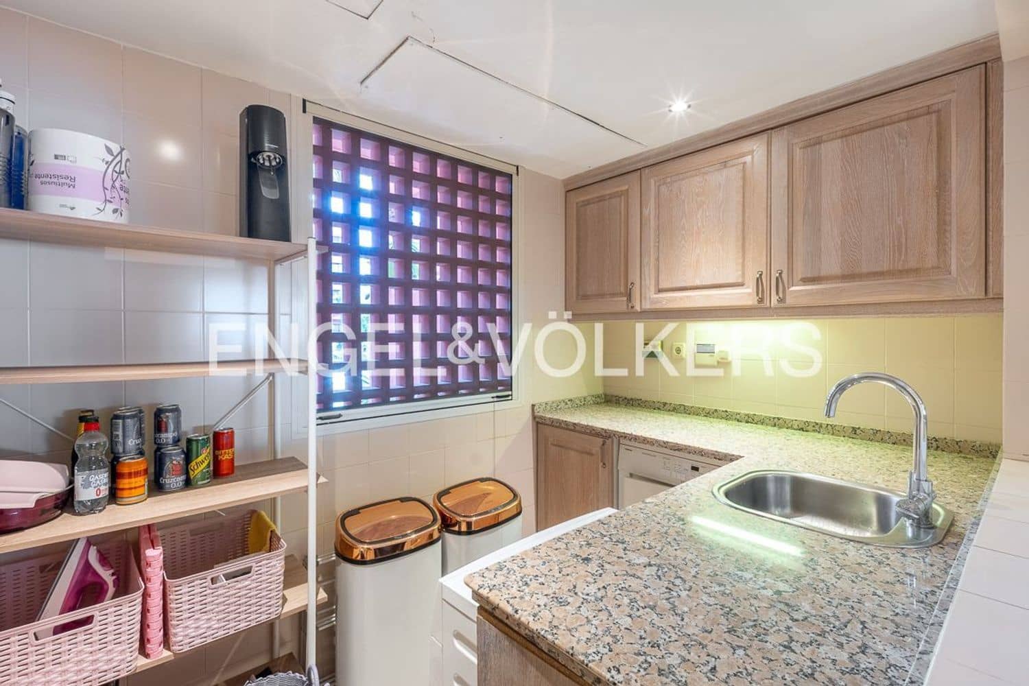 2 bedroom Apartment for sale in Guadalmansa with pool garage - € 1,475,000 (Ref: 9864082)