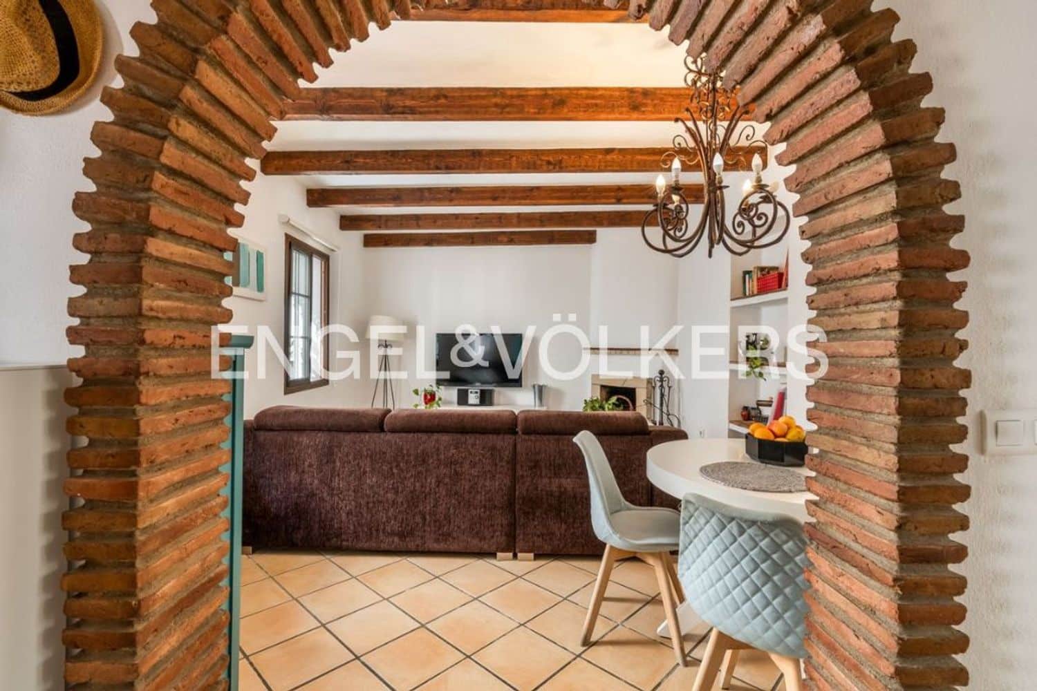 2 sypialnia Dom na sprzedaż w Estepona z garażem - 570 000 € (Ref: 9864084)