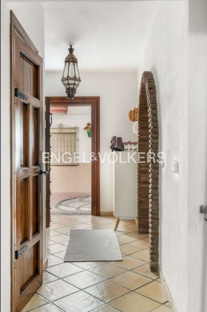 2 sypialnia Dom na sprzedaż w Estepona z garażem - 570 000 € (Ref: 9864084)