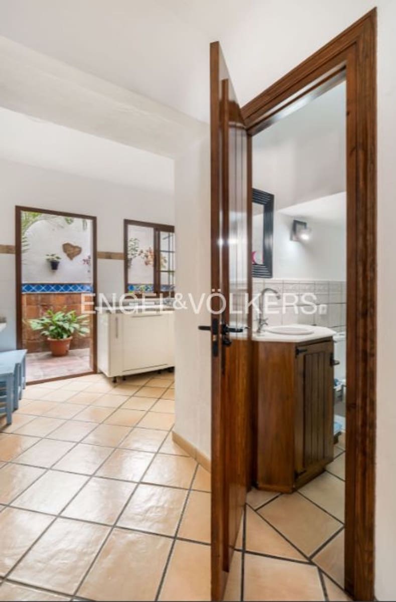 2 sypialnia Dom na sprzedaż w Estepona z garażem - 570 000 € (Ref: 9864084)