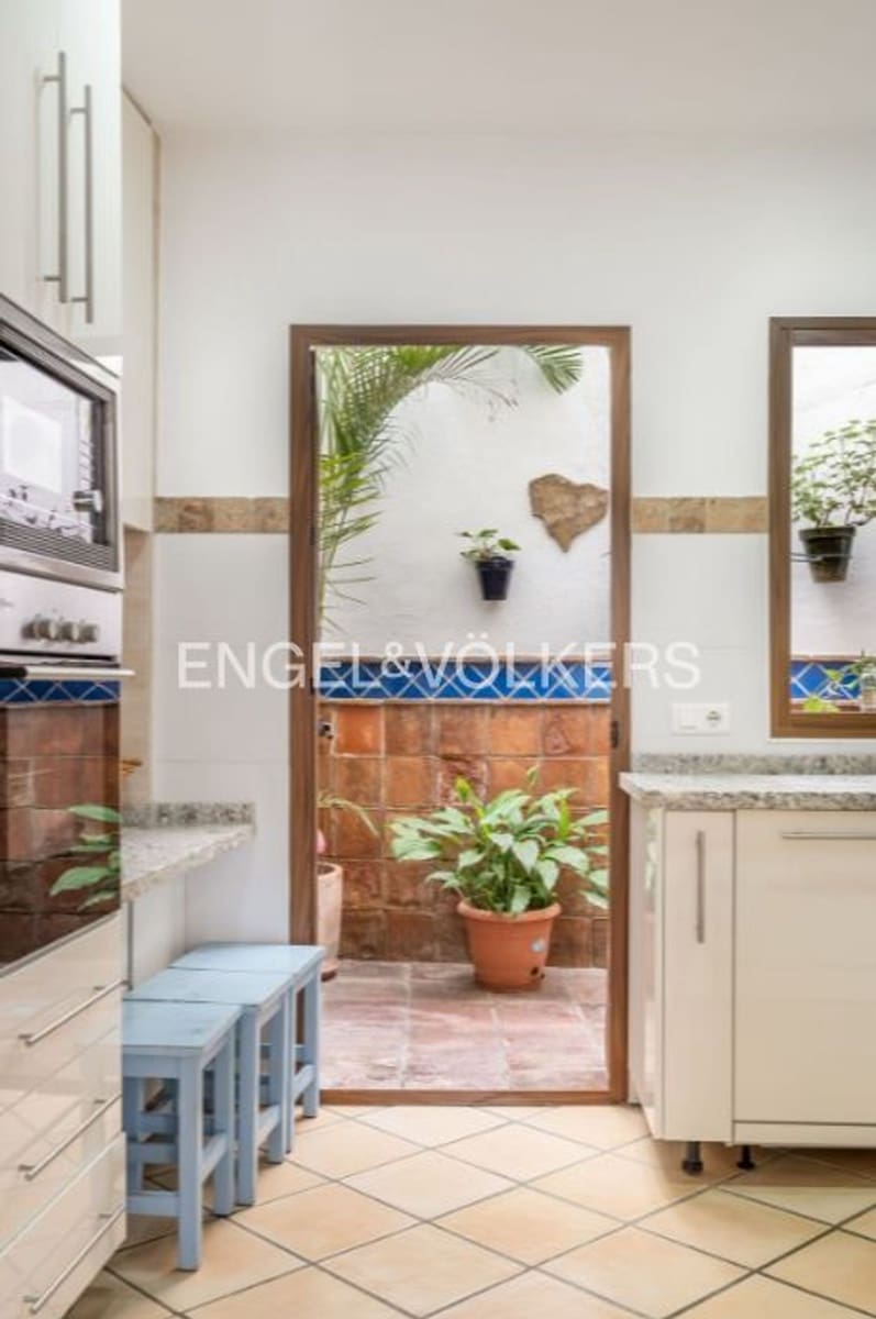 2 sypialnia Dom na sprzedaż w Estepona z garażem - 570 000 € (Ref: 9864084)