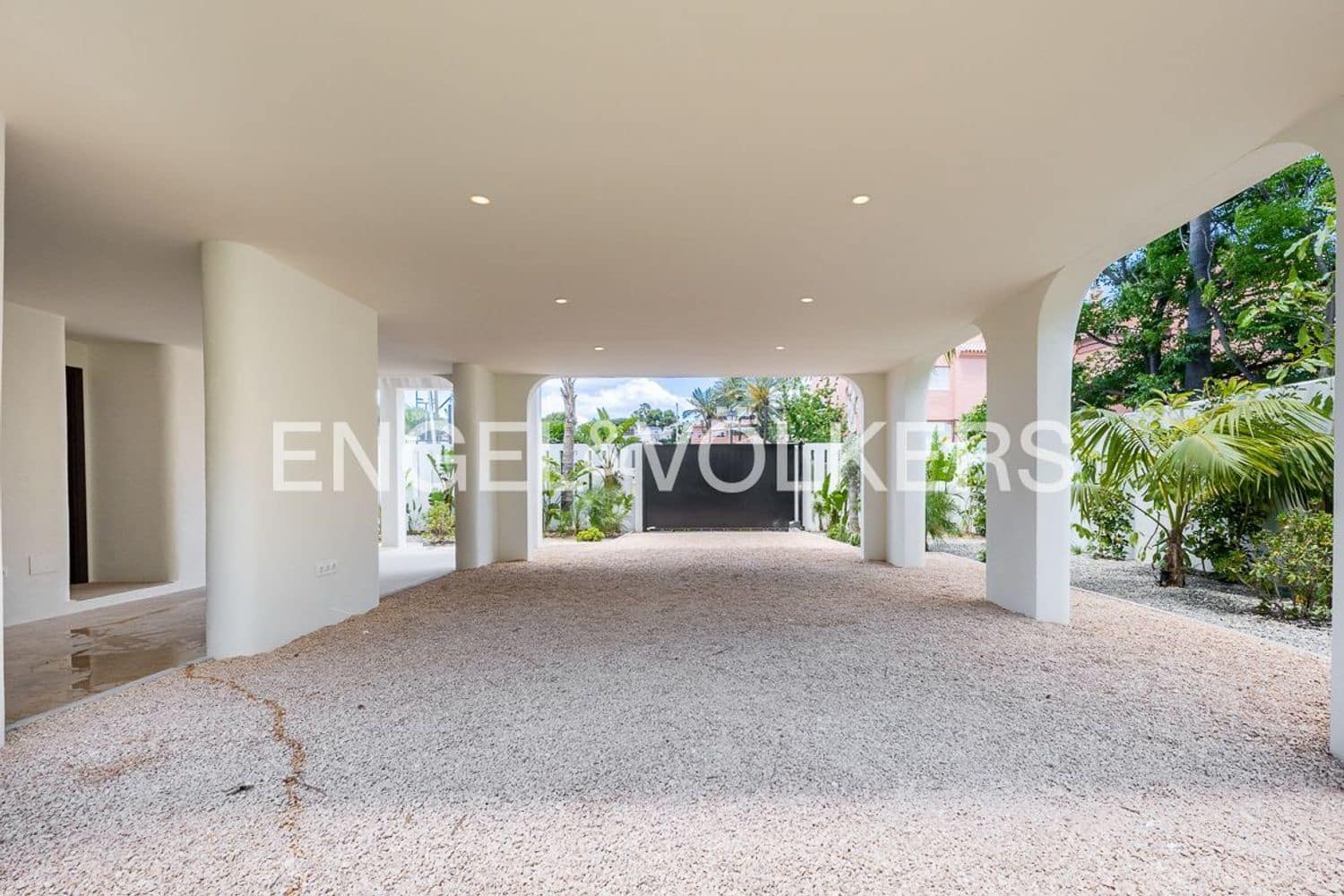 5 sovrum Villa till salu i Atalaya-Isdabe med pool garage - 4 350 000 € (Ref: 9864085)