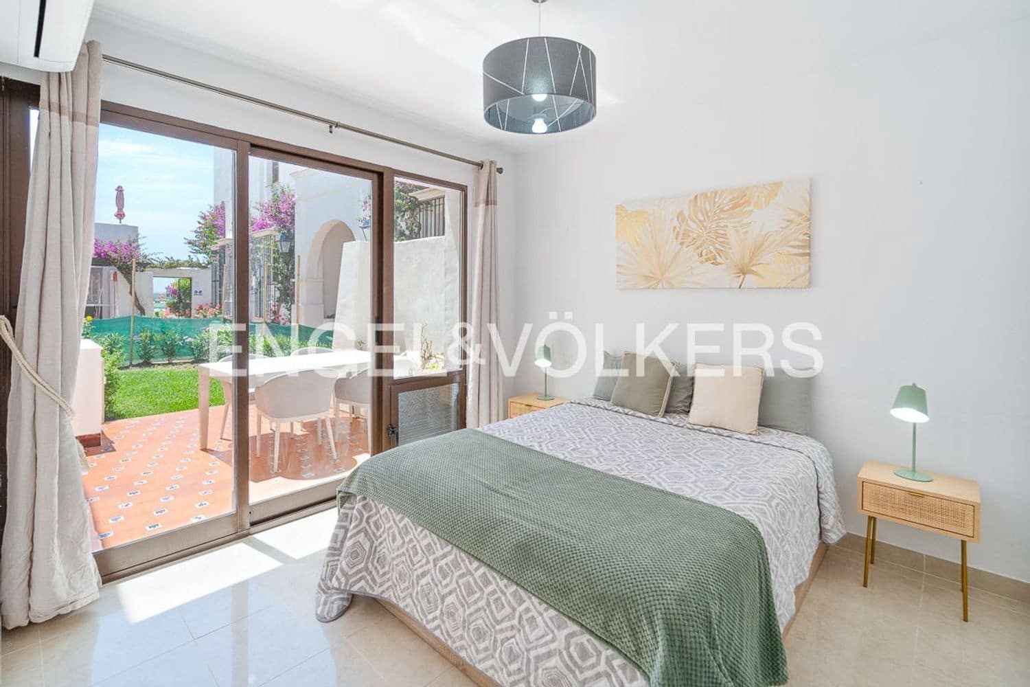 3 soverom Leilighet til salgs i Estepona med svømmebasseng garasje - € 550 000 (Ref: 9872968)