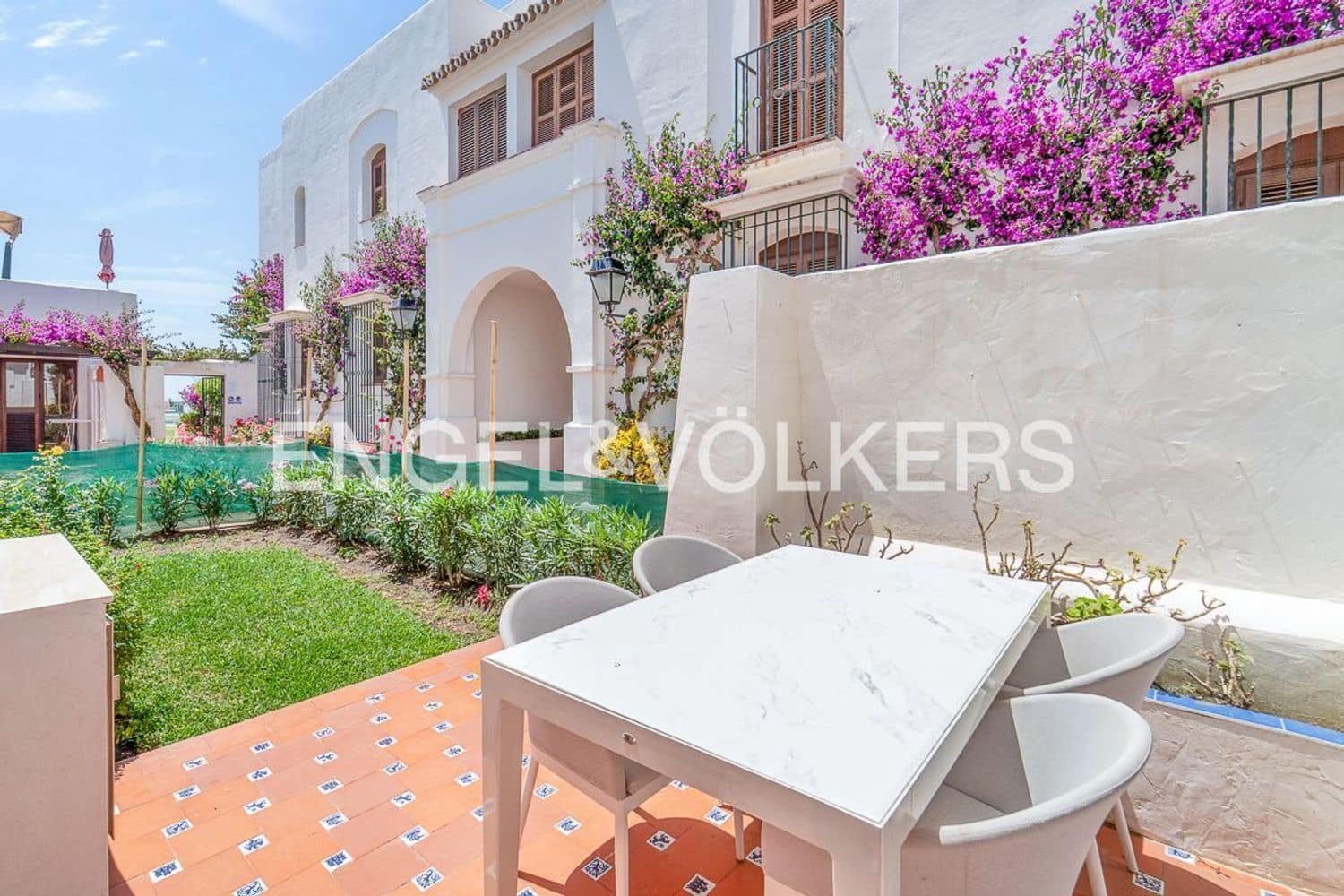 3 soverom Leilighet til salgs i Estepona med svømmebasseng garasje - € 550 000 (Ref: 9872968)