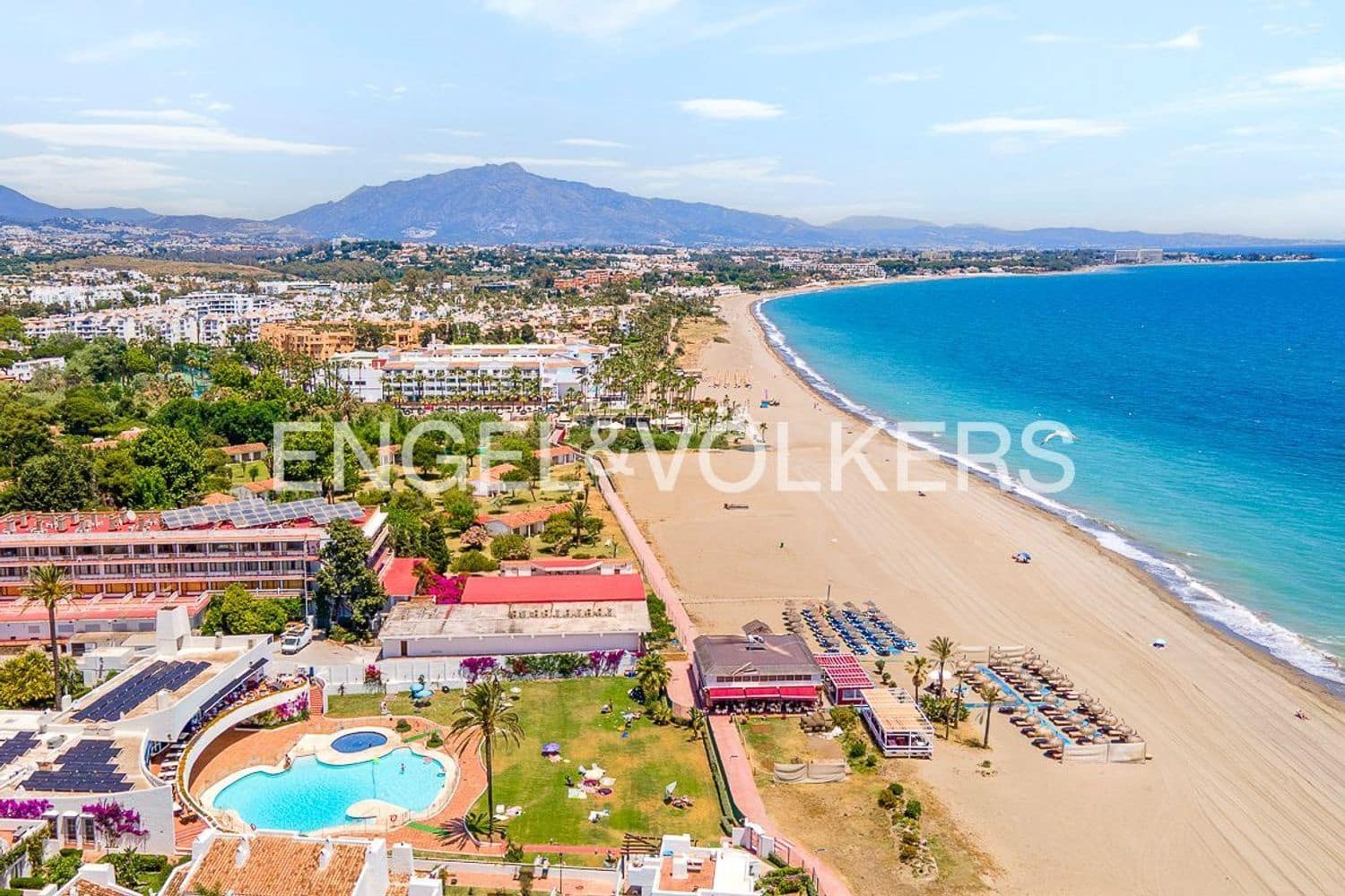 3 soverom Leilighet til salgs i Estepona med svømmebasseng garasje - € 550 000 (Ref: 9872968)
