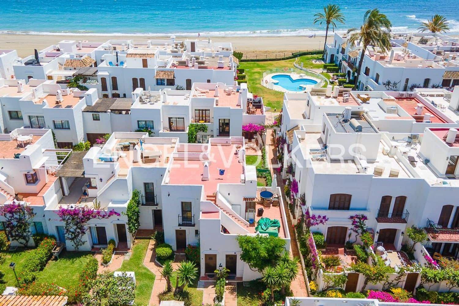 3 soverom Leilighet til salgs i Estepona med svømmebasseng garasje - € 550 000 (Ref: 9872968)