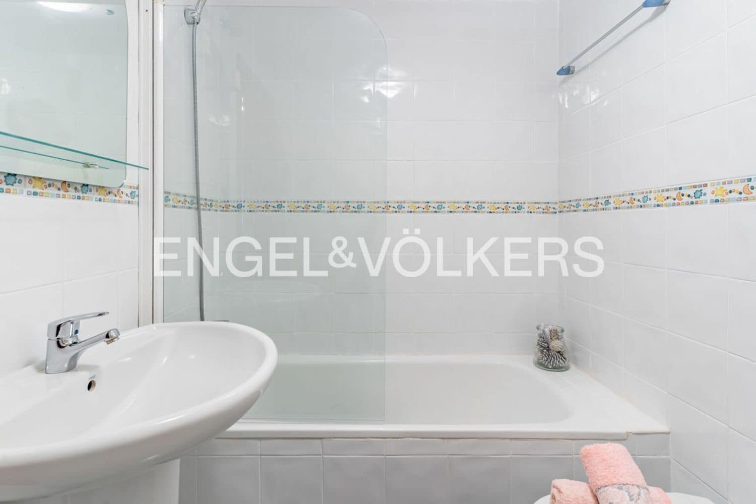 3 chambre Appartement à vendre à Estepona avec piscine garage - 535 000 € (Ref: 9872969)