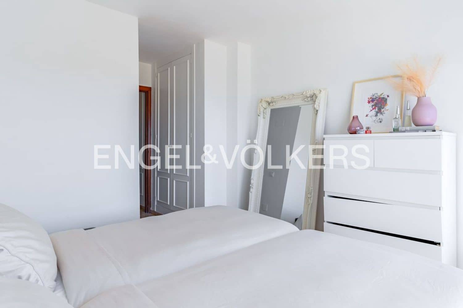 3 chambre Appartement à vendre à Estepona avec piscine garage - 535 000 € (Ref: 9872969)