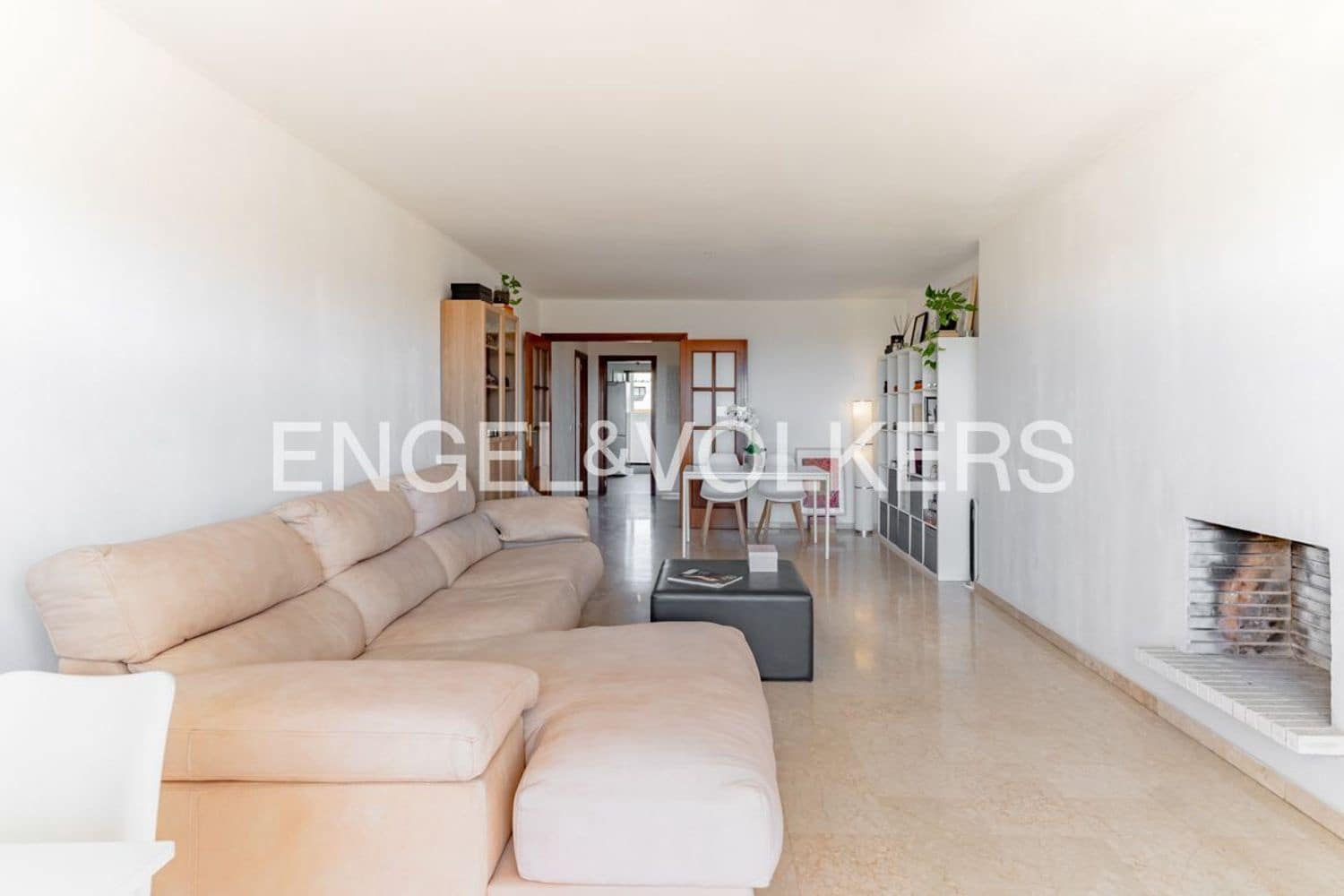 3 chambre Appartement à vendre à Estepona avec piscine garage - 535 000 € (Ref: 9872969)