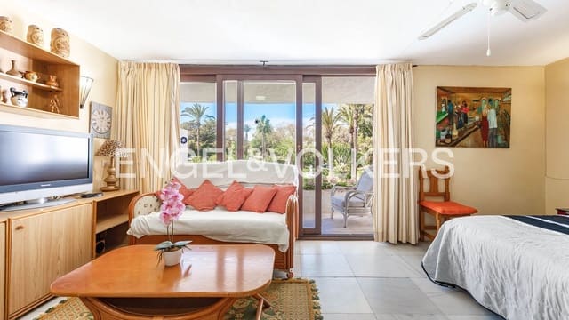 Apartamento para venda em Bahía Dorada, Estepona com piscina garagem - 175 000 € (Ref: 9872970)
