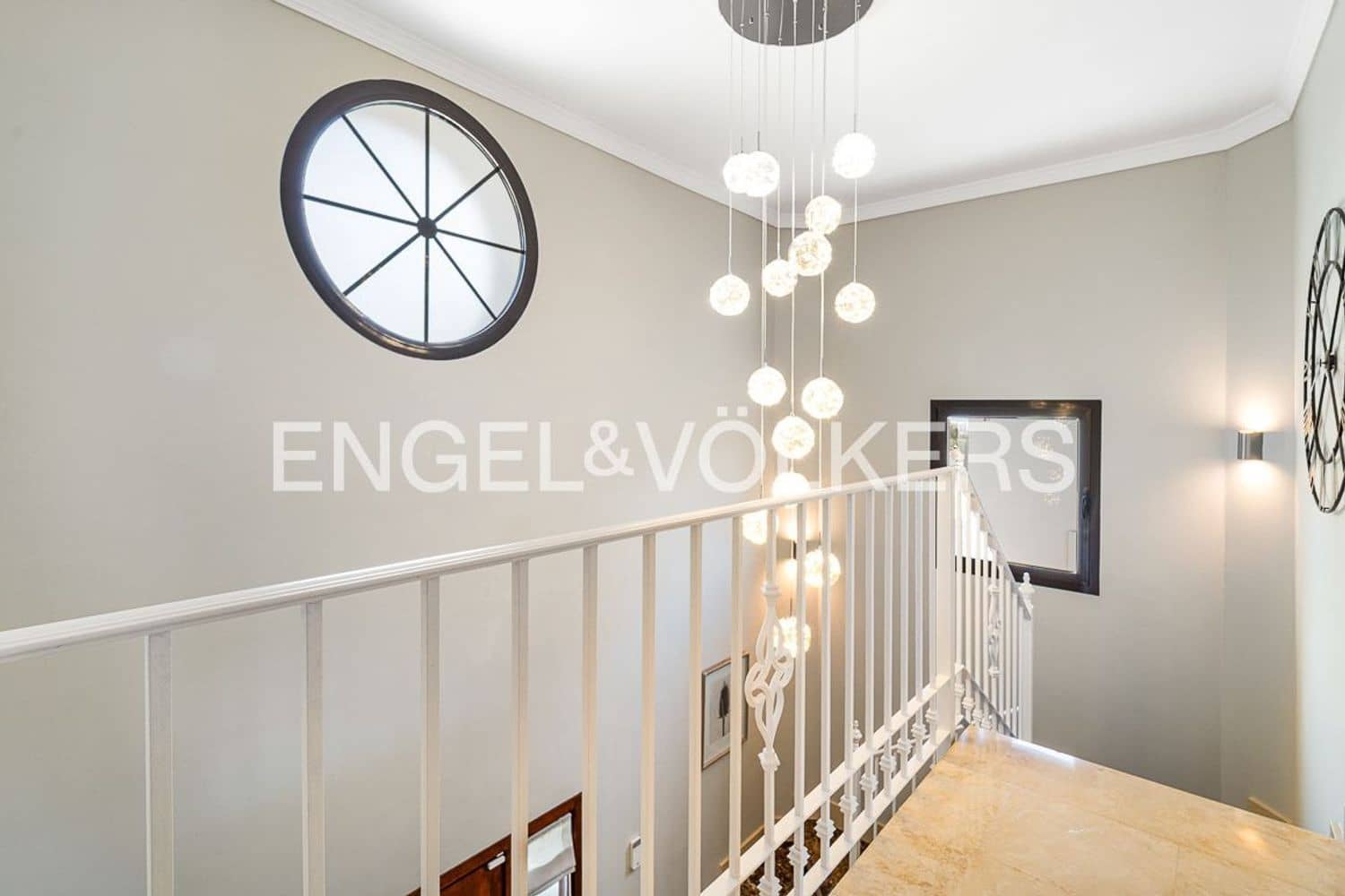 3 soverom Villa til salgs i Estepona med garasje - € 885 000 (Ref: 9872971)