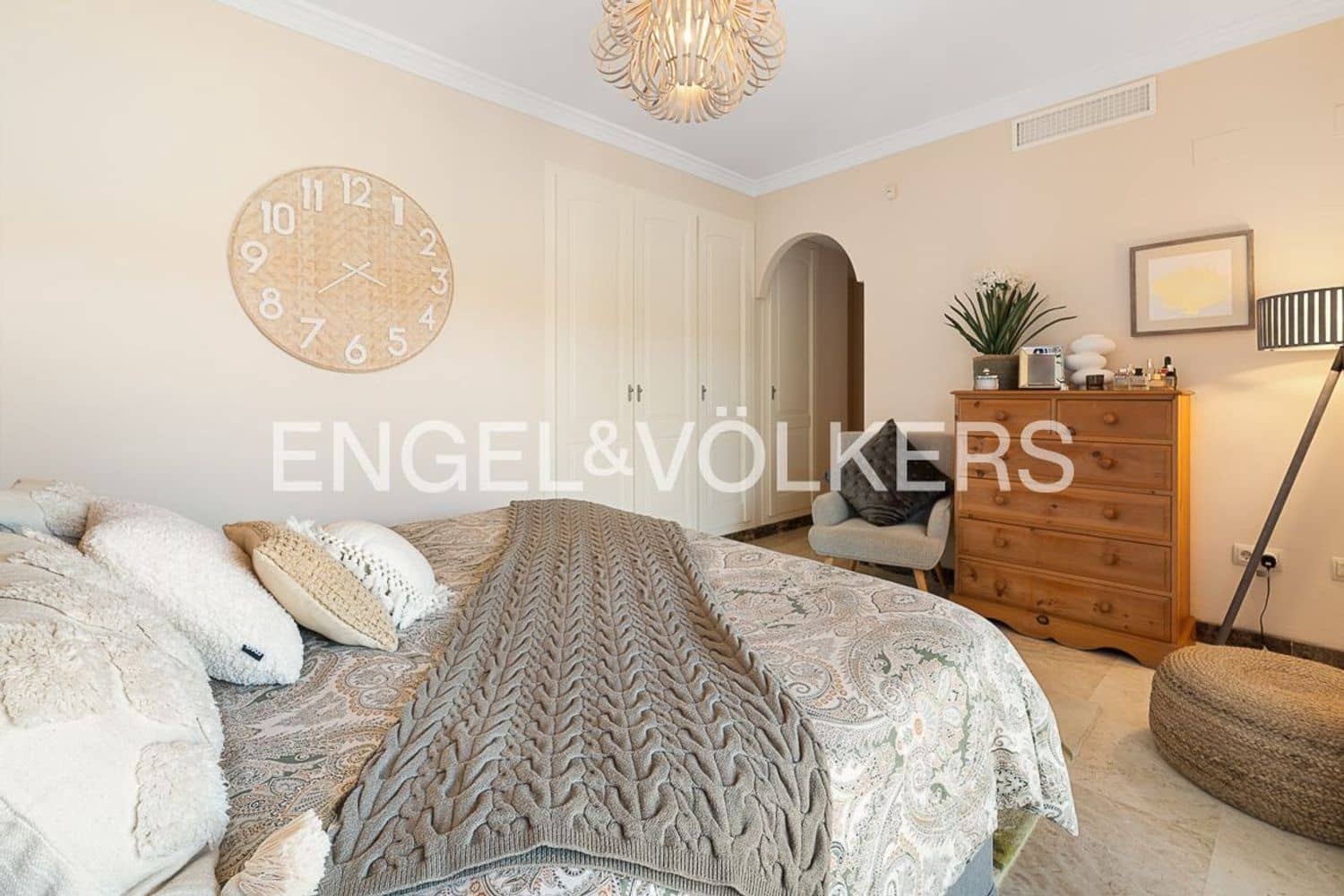 3 soverom Villa til salgs i Estepona med garasje - € 885 000 (Ref: 9872971)