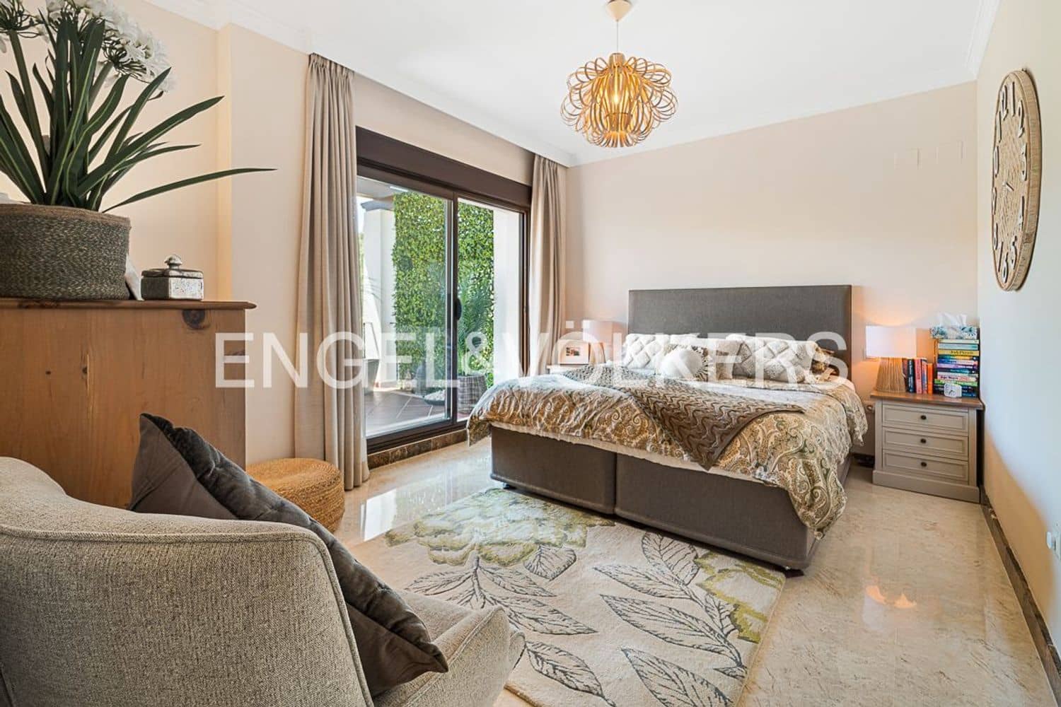 3 soverom Villa til salgs i Estepona med garasje - € 885 000 (Ref: 9872971)