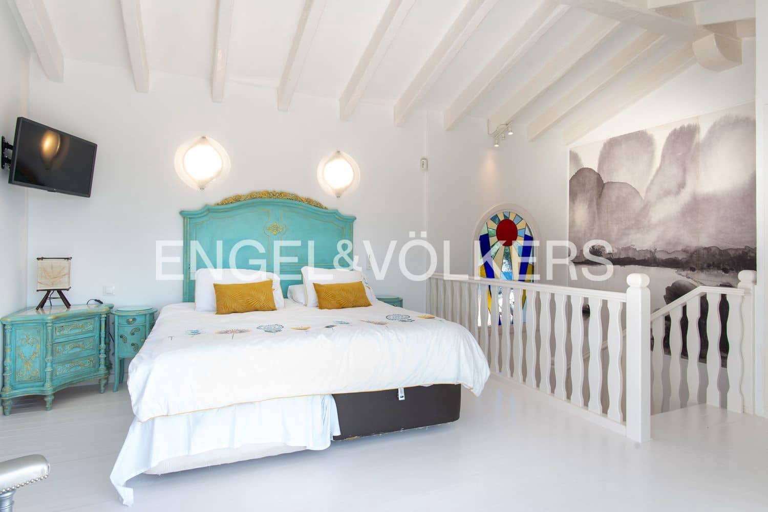 Chalet de 4 habitaciones en Estepona en venta con piscina garaje - 1.295.000 € (Ref: 9872972)