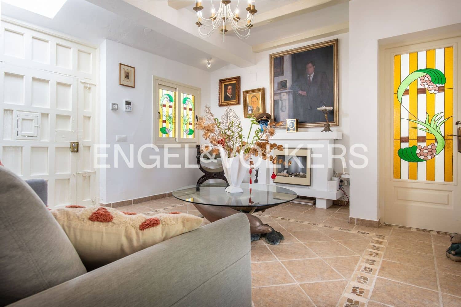 Chalet de 4 habitaciones en Estepona en venta con piscina garaje - 1.295.000 € (Ref: 9872972)