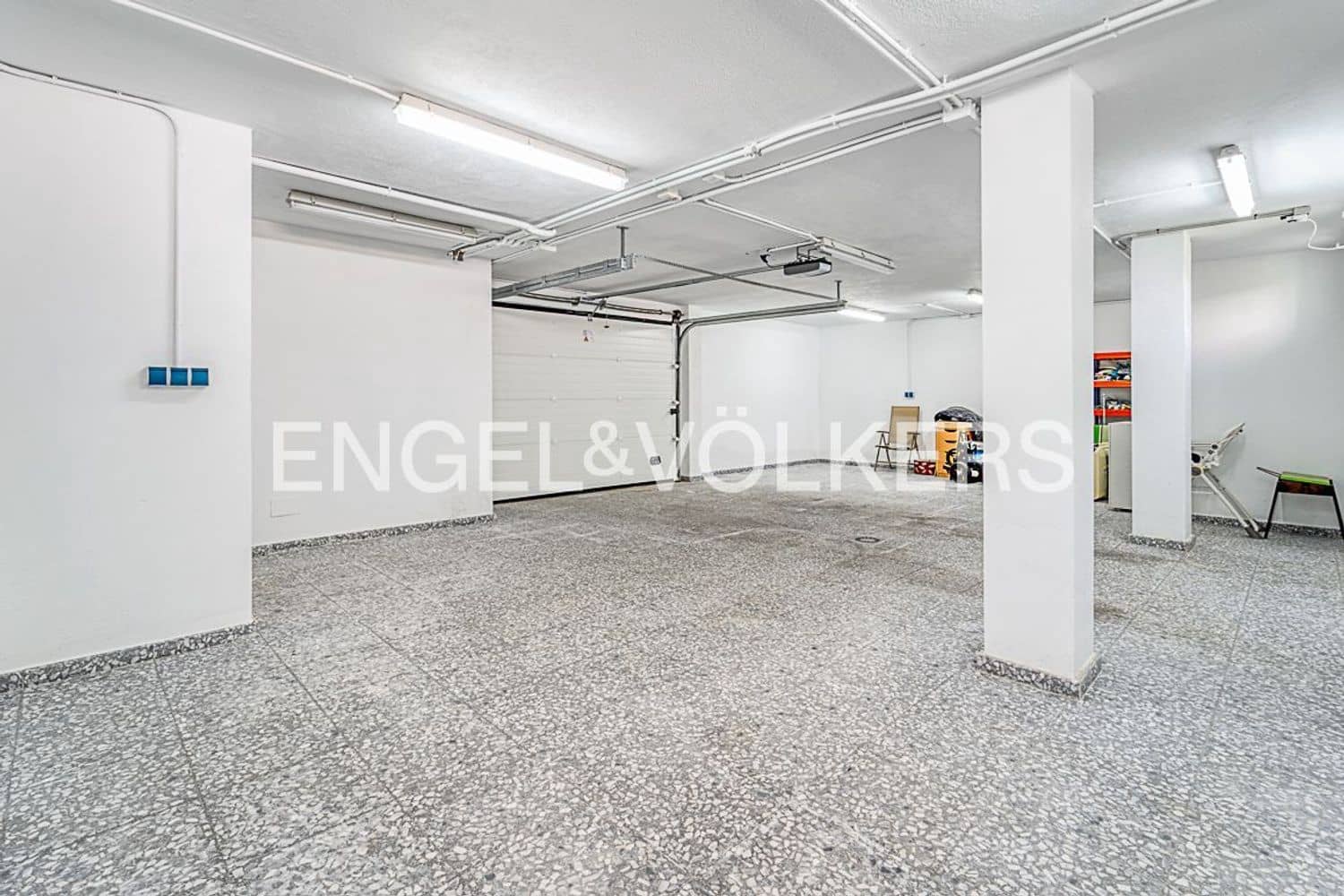 4 slaapkamer Villa te koop in Estepona met zwembad garage - € 1.200.000 (Ref: 9893724)