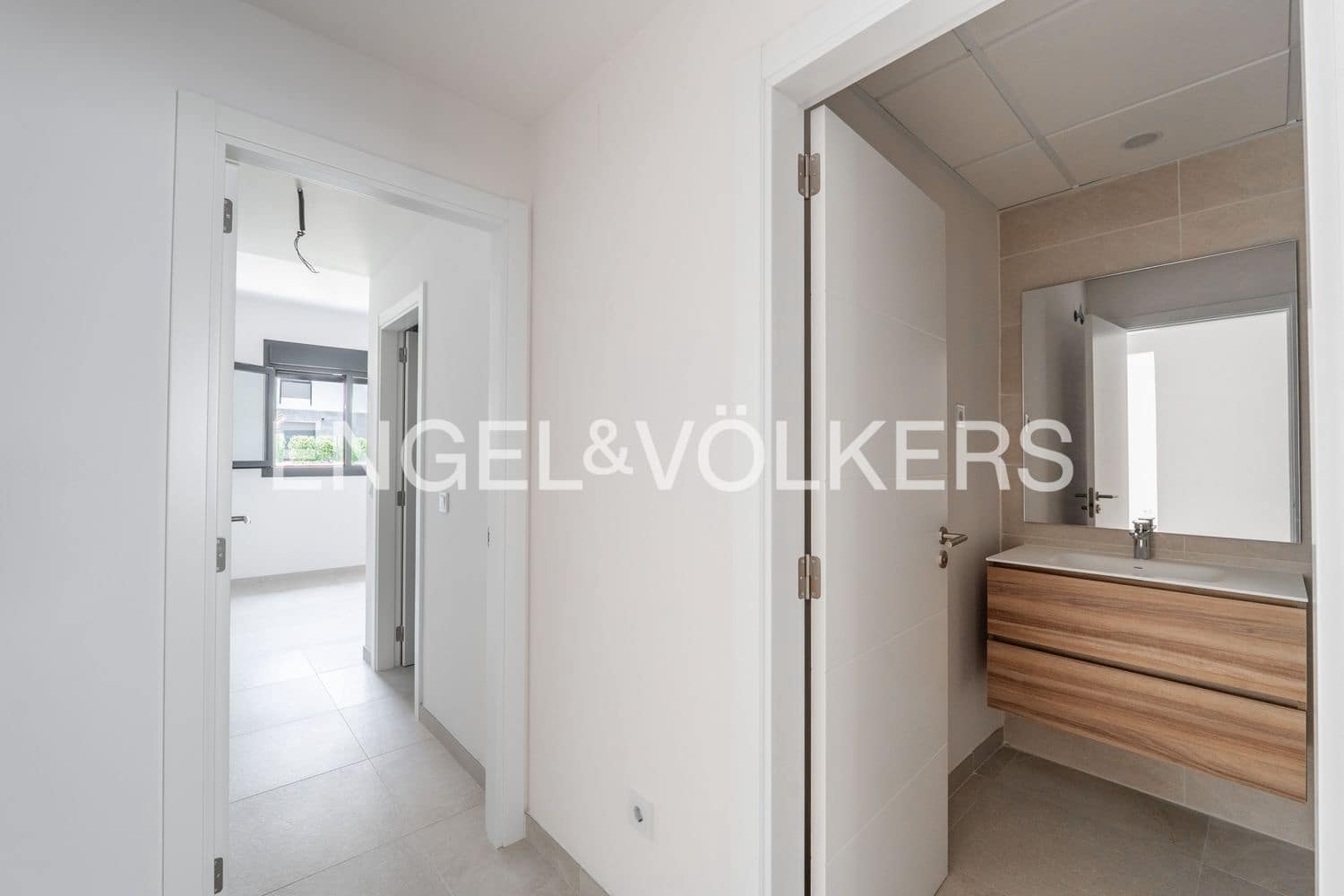 2 sovrum Lägenhet till salu i Estepona med pool garage - 650 000 € (Ref: 9912522)