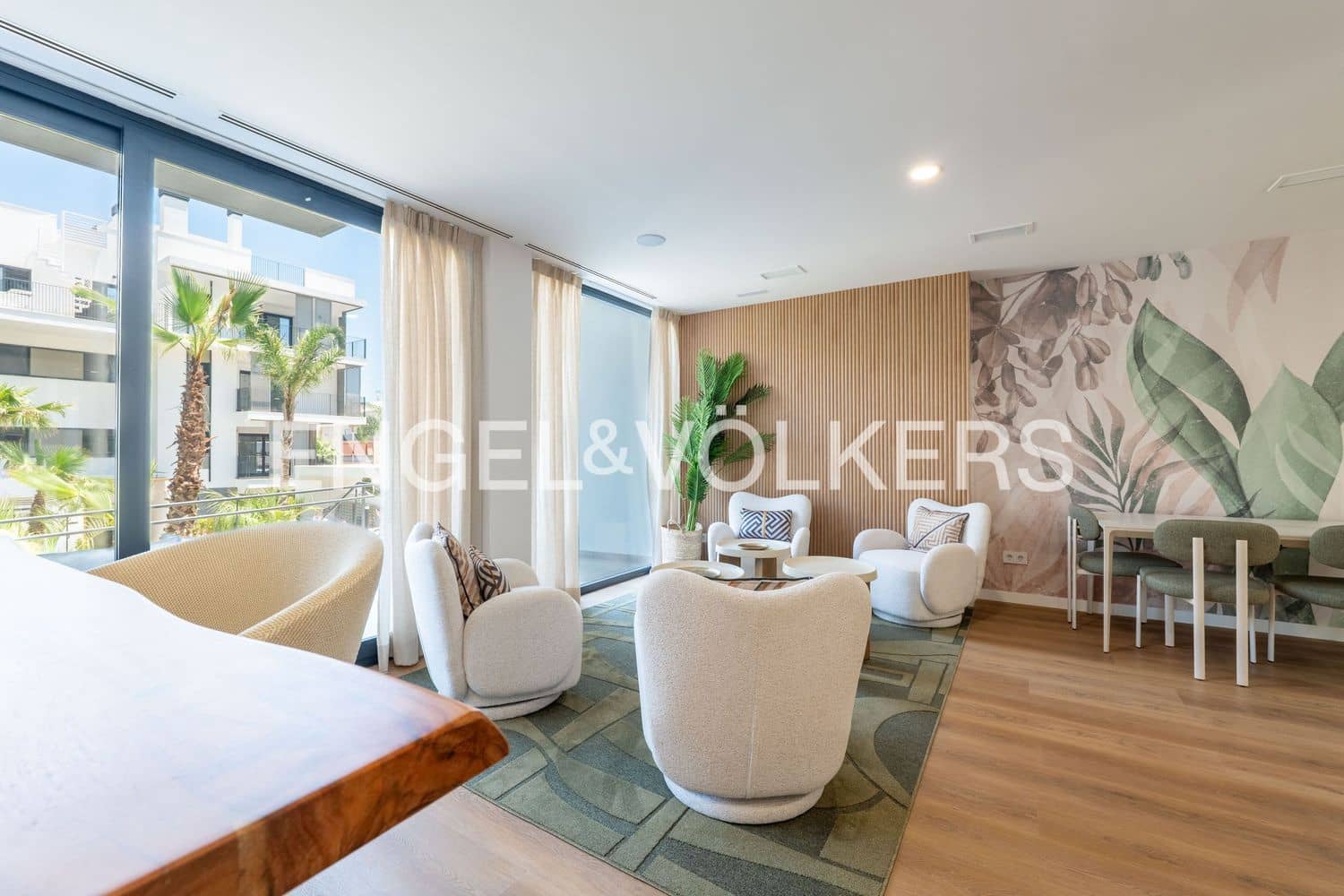2 sovrum Lägenhet till salu i Estepona med pool garage - 650 000 € (Ref: 9912522)