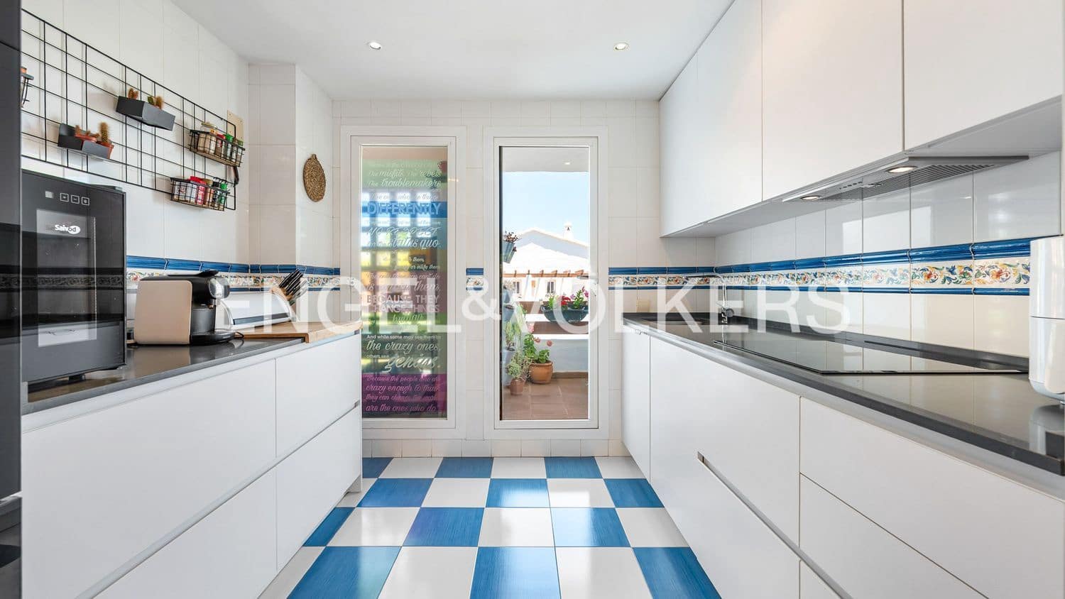 3 sypialnia Apartament na sprzedaż w Estepona z basenem garażem - 479 000 € (Ref: 9915261)