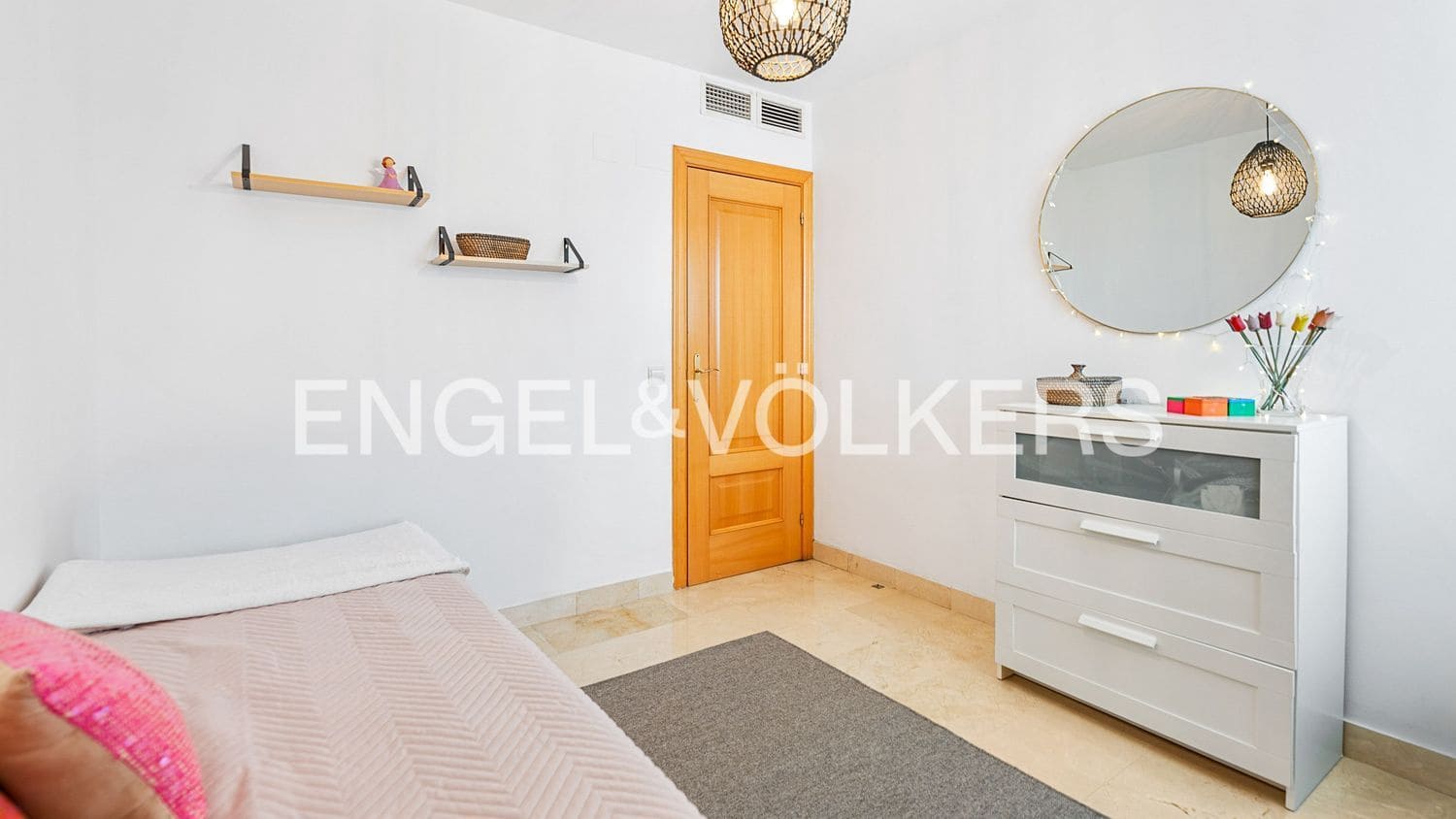 3 sypialnia Apartament na sprzedaż w Estepona z basenem garażem - 479 000 € (Ref: 9915261)
