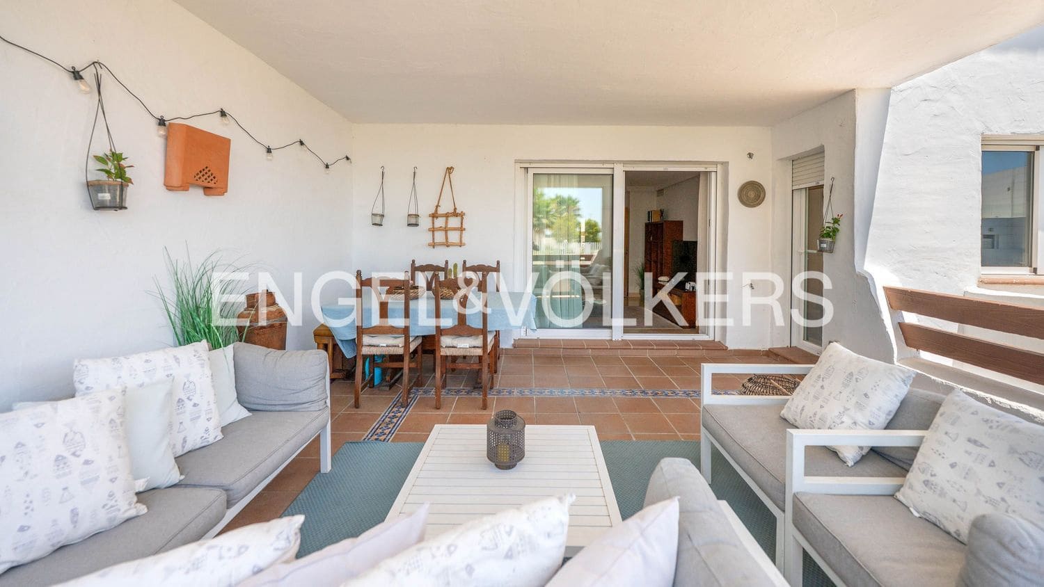 3 sypialnia Apartament na sprzedaż w Estepona z basenem garażem - 479 000 € (Ref: 9915261)
