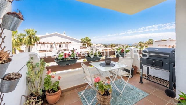 3 soveværelse Lejlighed til salg i La Concha - Resina Golf, Estepona med swimmingpool garage - € 479.000 (Ref: 9915261)