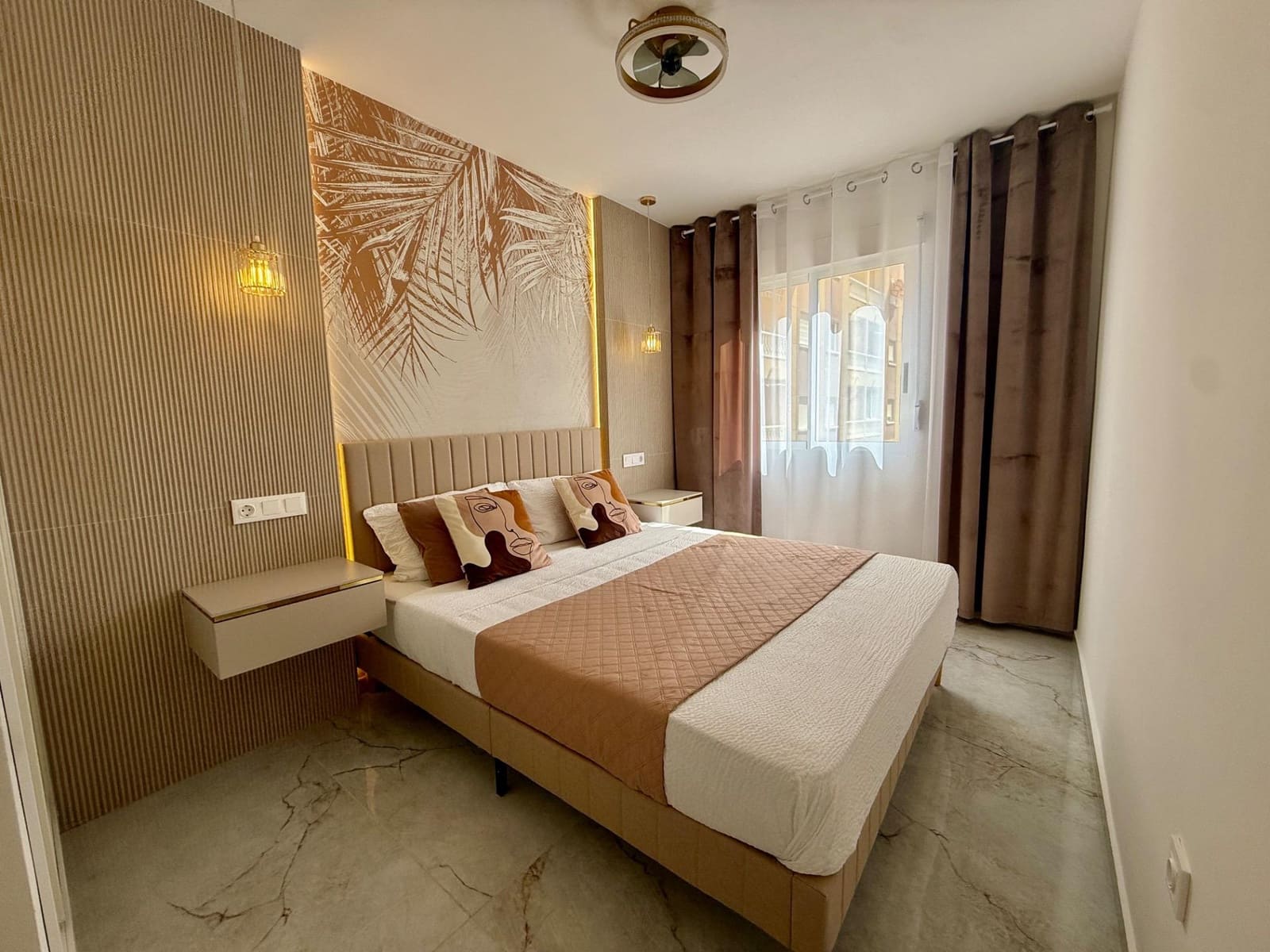 2 soverom Leilighet til salgs i Torrevieja med svømmebasseng - € 179 990 (Ref: 9759559)