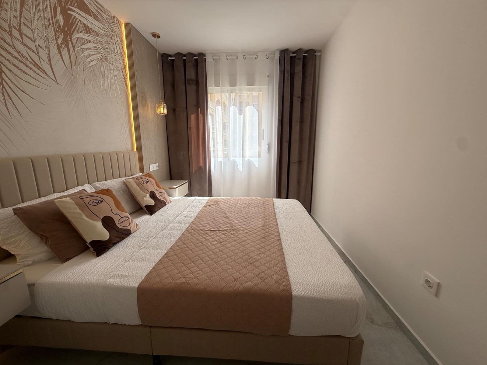 2 soverom Leilighet til salgs i Torrevieja med svømmebasseng - € 179 990 (Ref: 9759559)