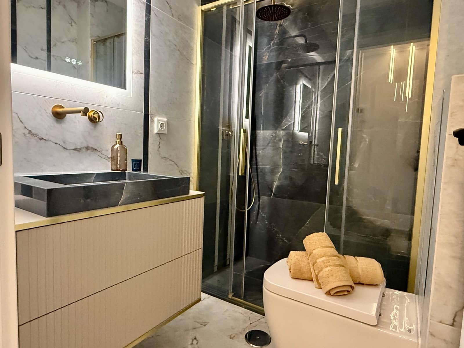 2 soverom Leilighet til salgs i Torrevieja med svømmebasseng - € 179 990 (Ref: 9759559)