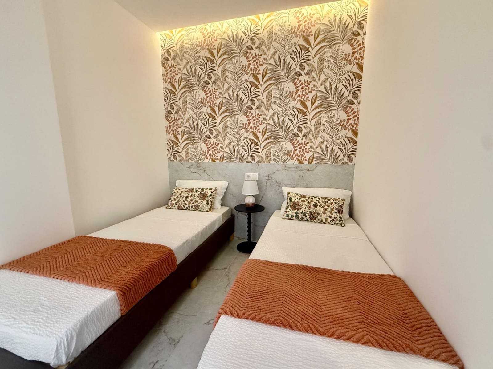 2 soverom Leilighet til salgs i Torrevieja med svømmebasseng - € 179 990 (Ref: 9759559)